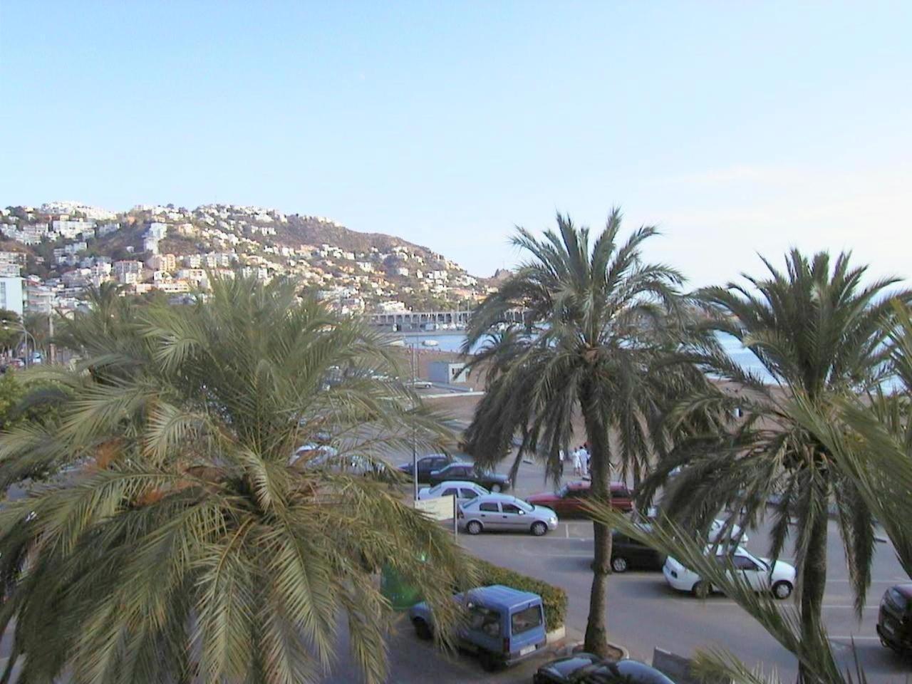 شقة Rhode Vista Al Mar روساس المظهر الخارجي الصورة